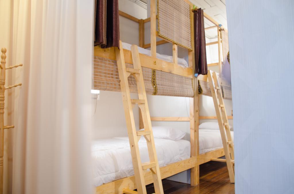 Bed And Butler Hostel Bangkok Bilik gambar
