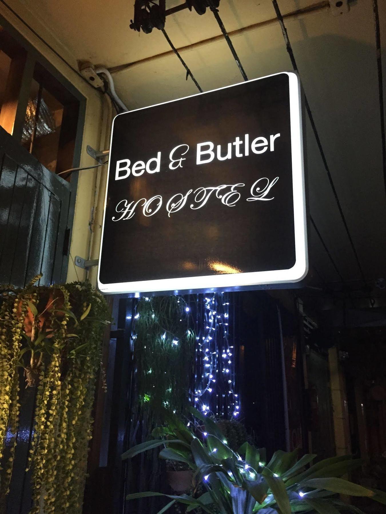 Bed And Butler Hostel Bangkok Luaran gambar