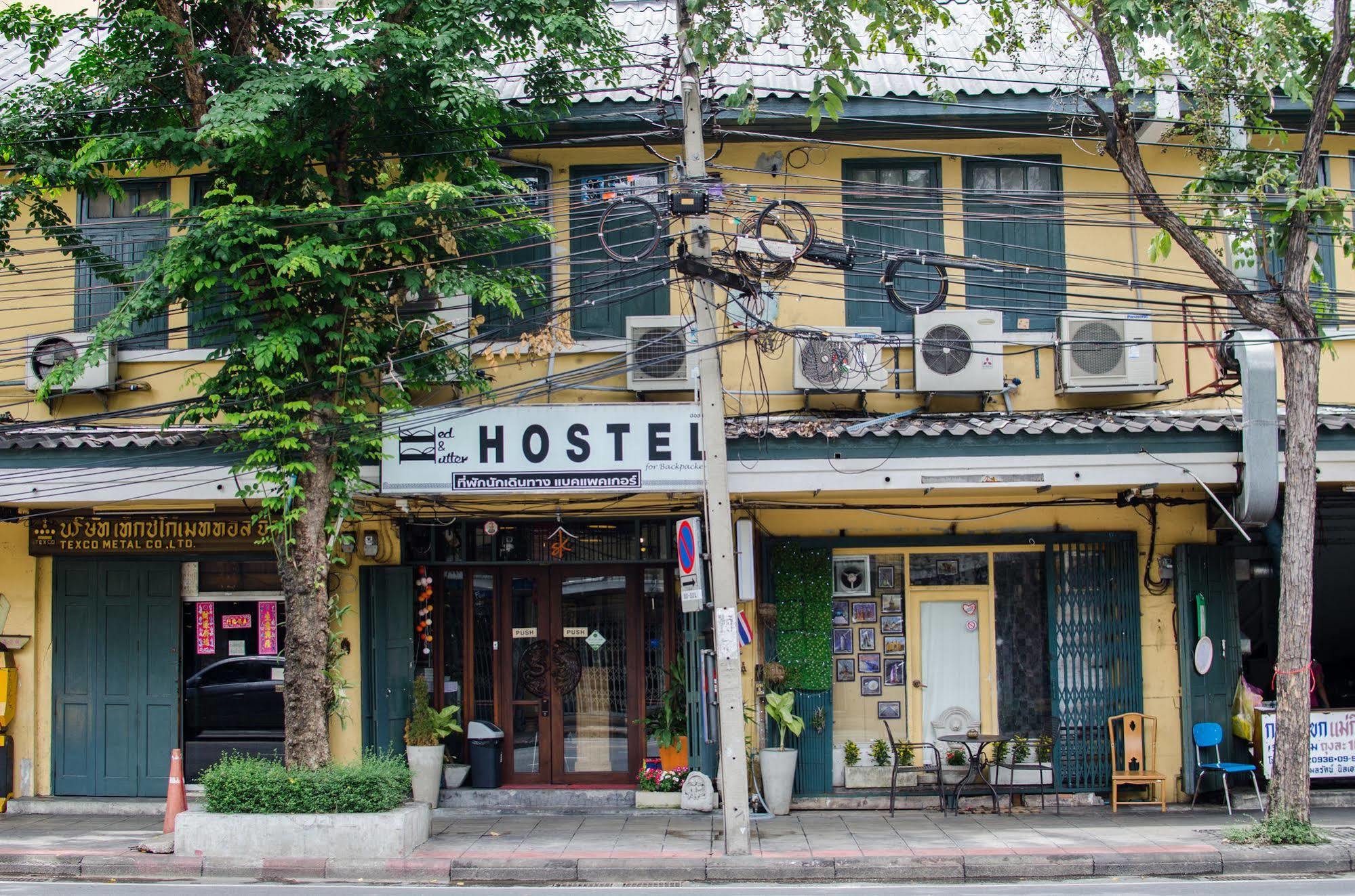 Bed And Butler Hostel Bangkok Luaran gambar